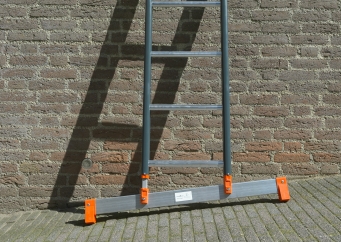 smart level ladder